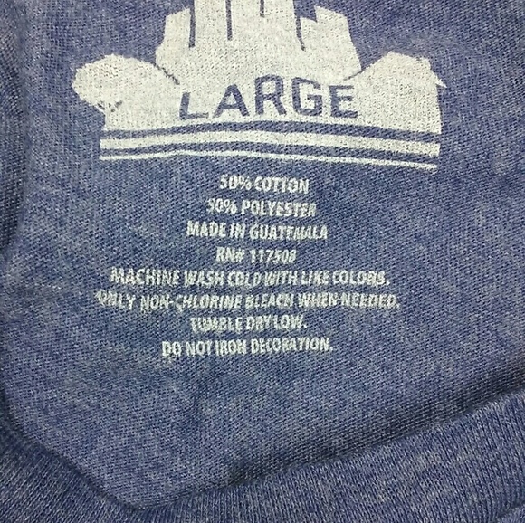 MEN'S Graphic T-shirt. Blue. Size Large NWT - Picture 3 of 3